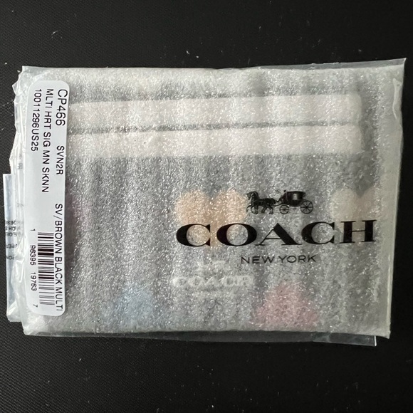 Coach Mini Skinny Id Case In Signature Canvas With Heart Print new with tags - Picture 5 of 8